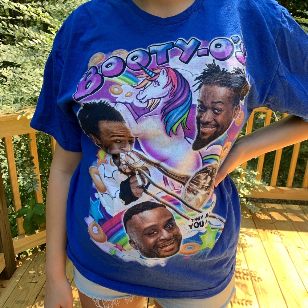 Booty-O's thrifted t-shirt